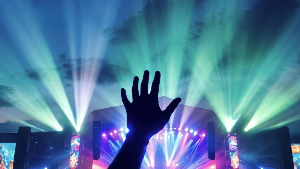 L’été commence en musique : agenda des festivals français de juin !